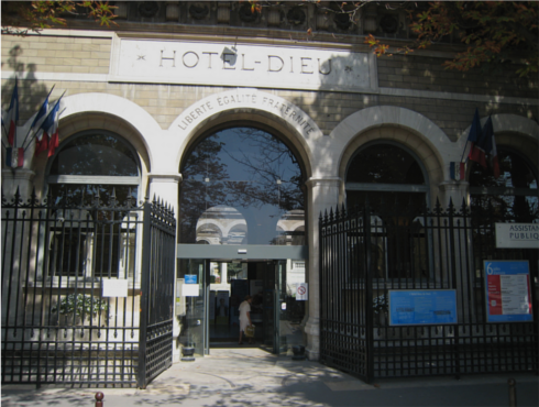 "Le projet de fermeture des urgences de l'Hôtel-Dieu n'est pas possible en l'état" (Métro)